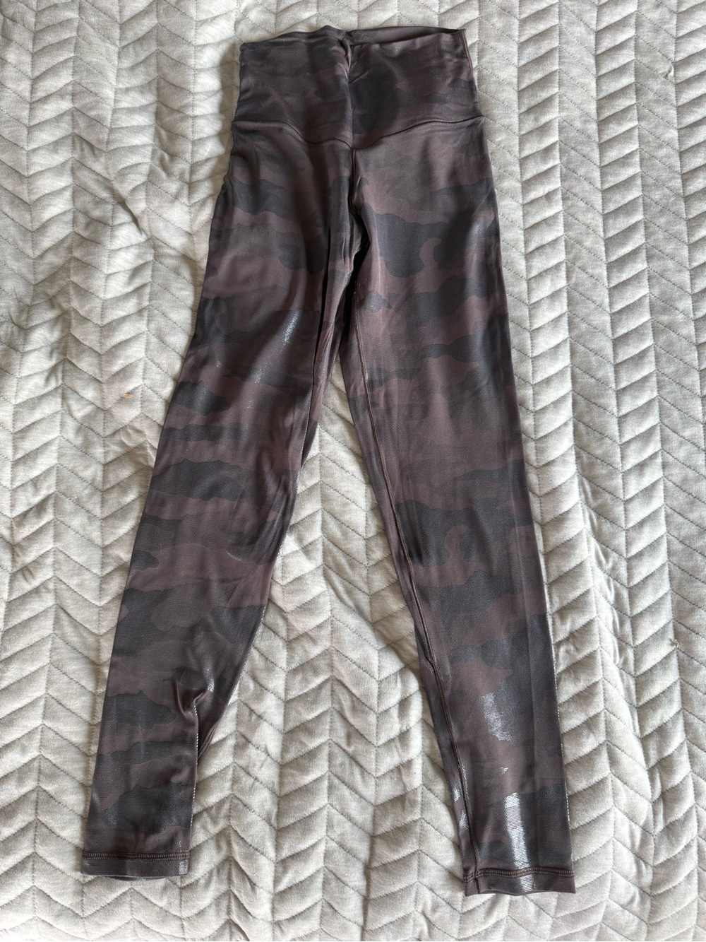 Aerie High-Waist Shine Camo Leggings